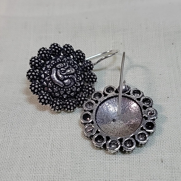 Ganesha Prosperity Wire Drop Earrings - Picture 6 of 8